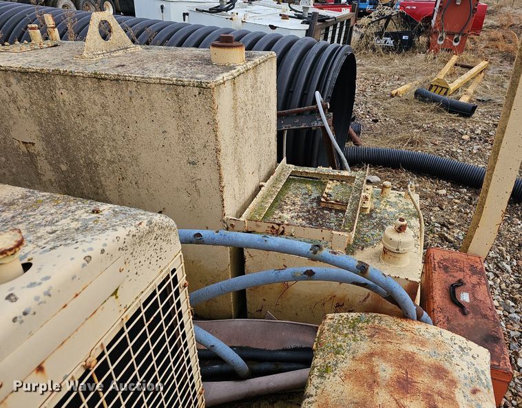 image for item NP9338 Spicer hydrostatic pump