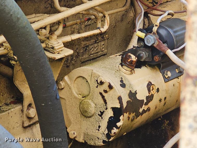 image for item NP9338 Spicer hydrostatic pump