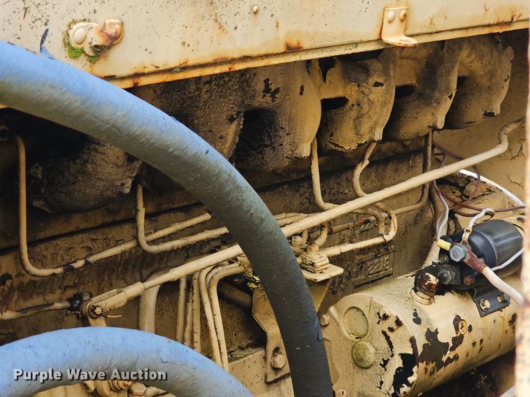 image for item NP9338 Spicer hydrostatic pump