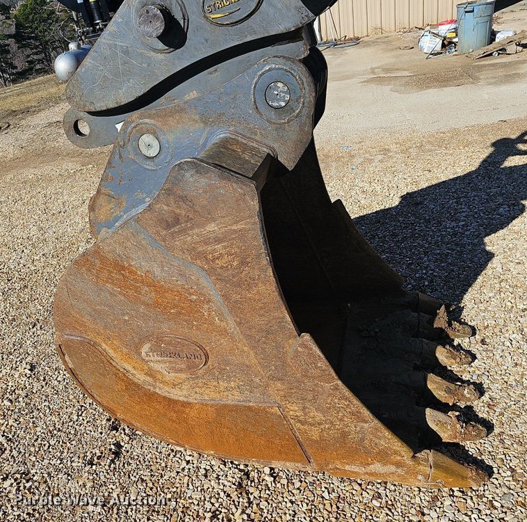 image for item NP9359 2013 Kobelco SK210LC excavator