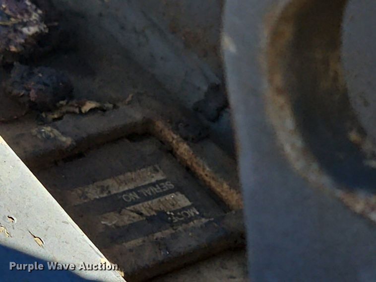 image for item NP9359 2013 Kobelco SK210LC excavator