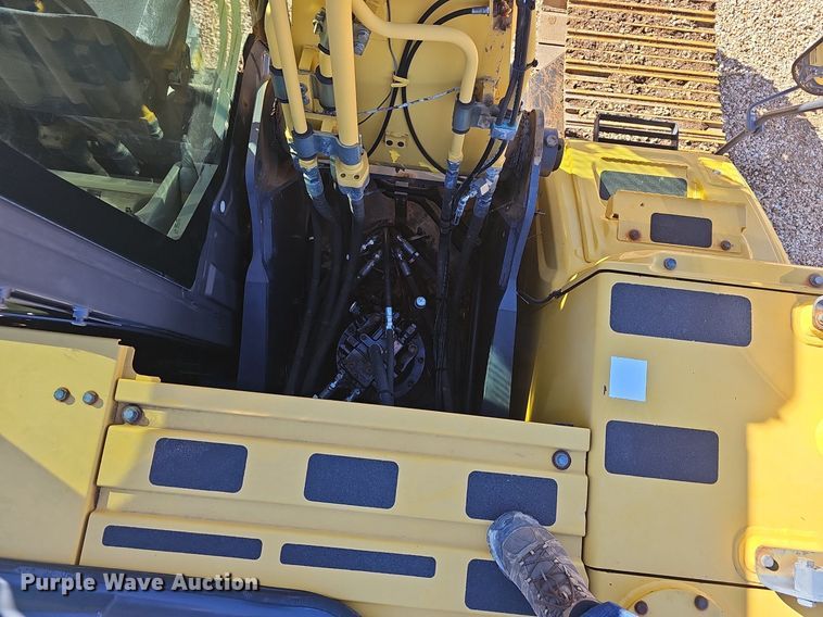 image for item NP9359 2013 Kobelco SK210LC excavator