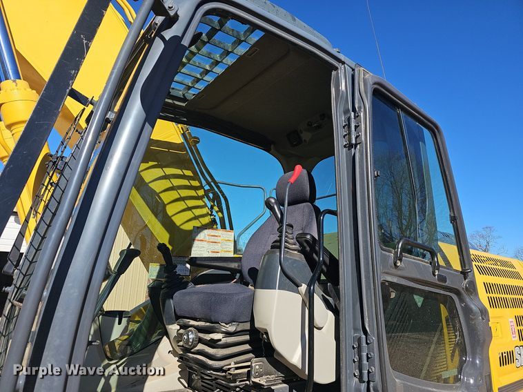 image for item NP9359 2013 Kobelco SK210LC excavator