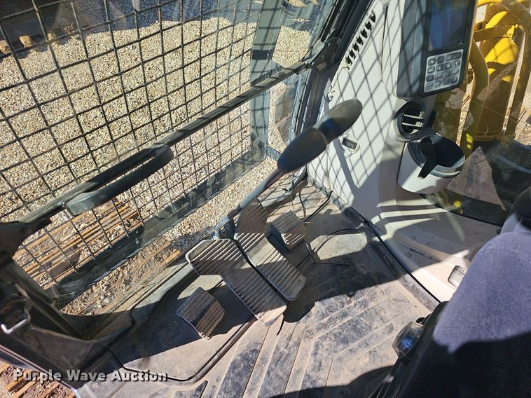 image for item NP9359 2013 Kobelco SK210LC excavator