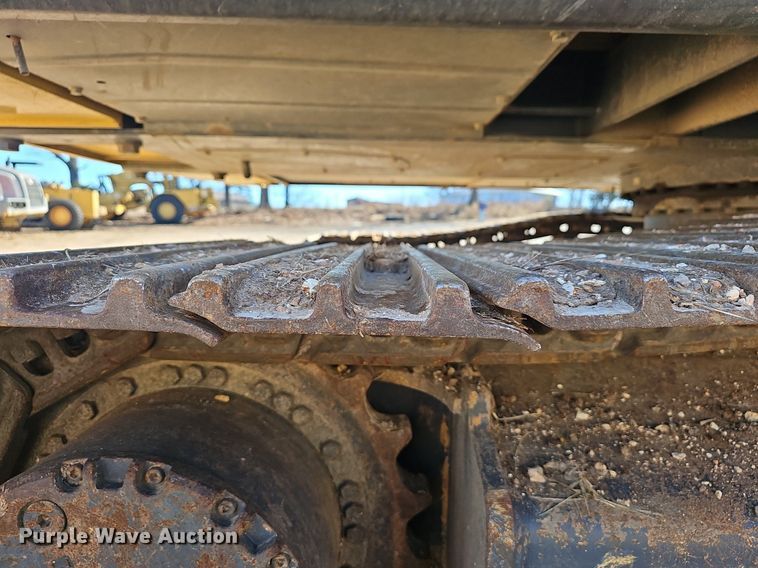 image for item NP9359 2013 Kobelco SK210LC excavator