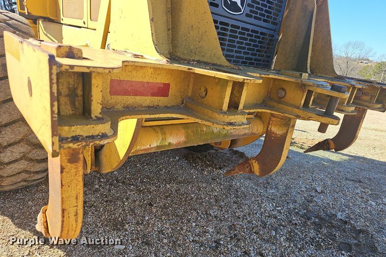 image for item NP9362 2007 John Deere 772D motor grader