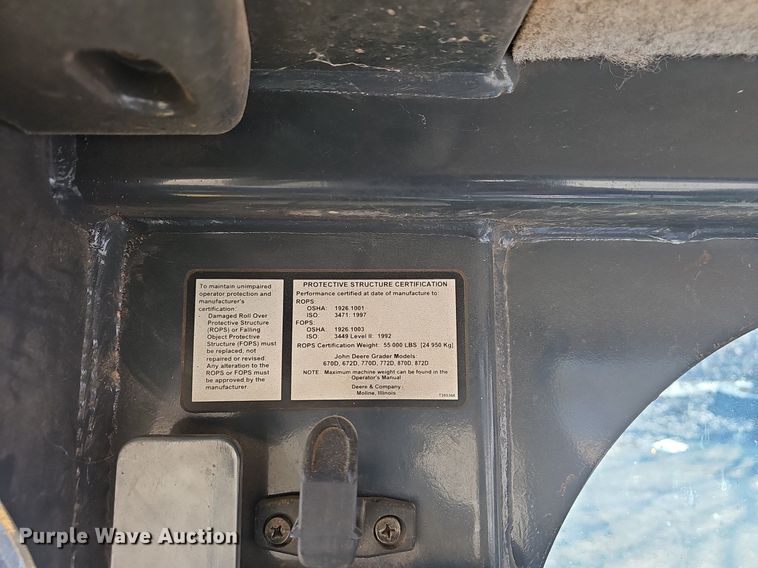 image for item NP9362 2007 John Deere 772D motor grader