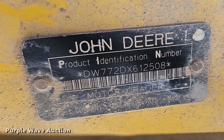 image for item NP9362 2007 John Deere 772D motor grader