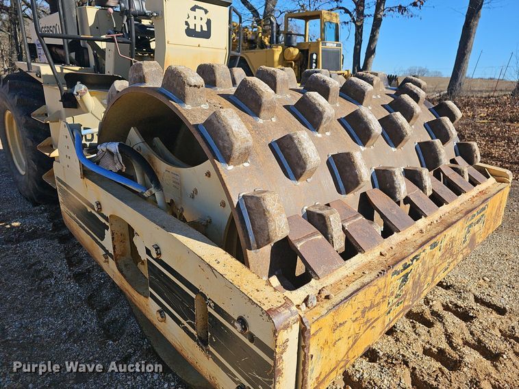 image for item NP9363 1989 Ingersoll Rand SD150F single drum vibratory roller