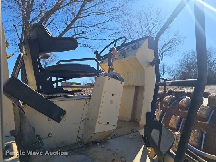 image for item NP9363 1989 Ingersoll Rand SD150F single drum vibratory roller