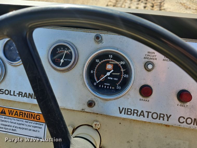 image for item NP9363 1989 Ingersoll Rand SD150F single drum vibratory roller