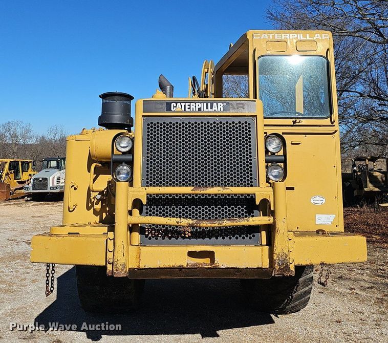 image for item NP9364 1976 Caterpillar 621B conventional scraper 