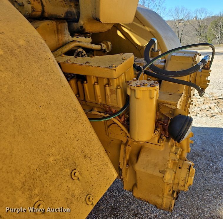 image for item NP9364 1976 Caterpillar 621B conventional scraper 