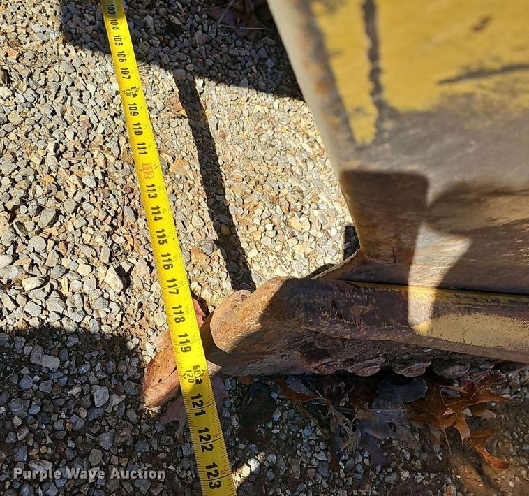 image for item NP9364 1976 Caterpillar 621B conventional scraper 