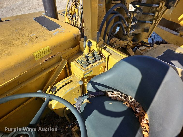 image for item NP9364 1976 Caterpillar 621B conventional scraper 