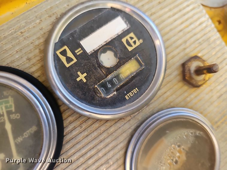 image for item NP9364 1976 Caterpillar 621B conventional scraper 