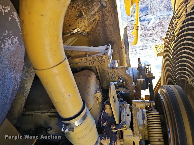 image for item NP9364 1976 Caterpillar 621B conventional scraper 