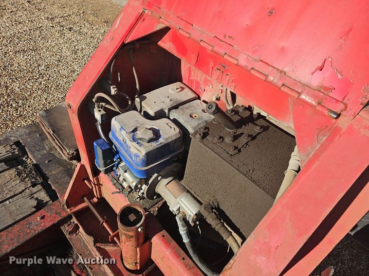 image for item NP9366 1997 Talbert lowboy equipment trailer