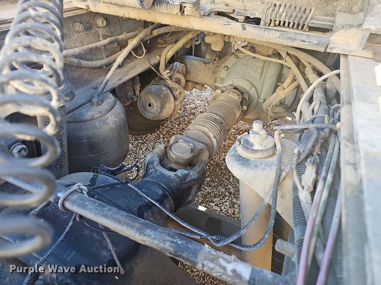 image for item NP9367 2003 Peterbilt  379 semi truck