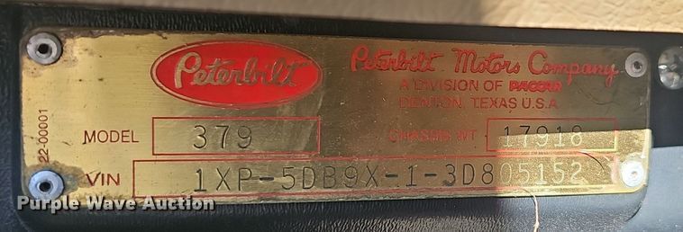 image for item NP9367 2003 Peterbilt  379 semi truck