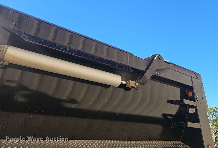 image for item NP9368 2018 Brazos end dump trailer