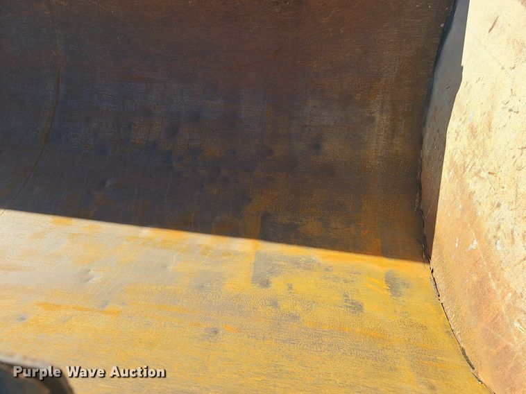 image for item NP9368 2018 Brazos end dump trailer