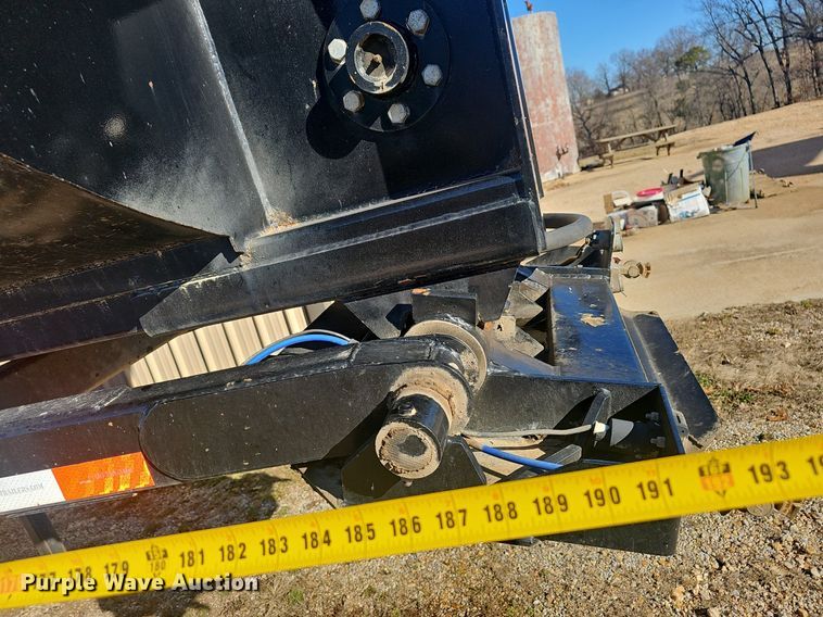 image for item NP9368 2018 Brazos end dump trailer