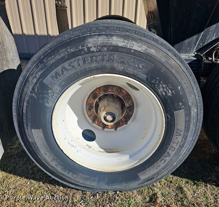 image for item NP9368 2018 Brazos end dump trailer