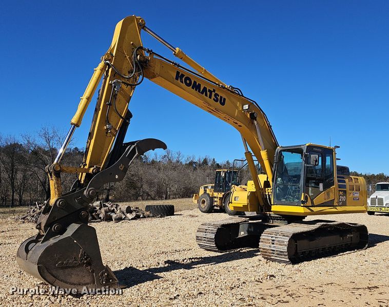 image for item NP9370 2019 Komatsu PC210LC-11 excavator