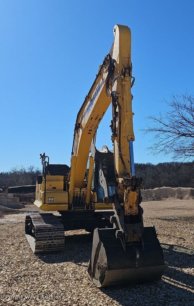 image for item NP9370 2019 Komatsu PC210LC-11 excavator