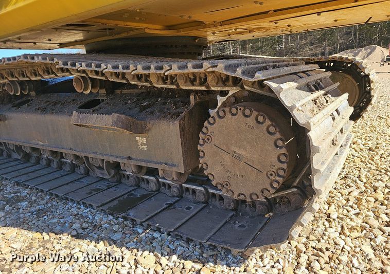 image for item NP9370 2019 Komatsu PC210LC-11 excavator