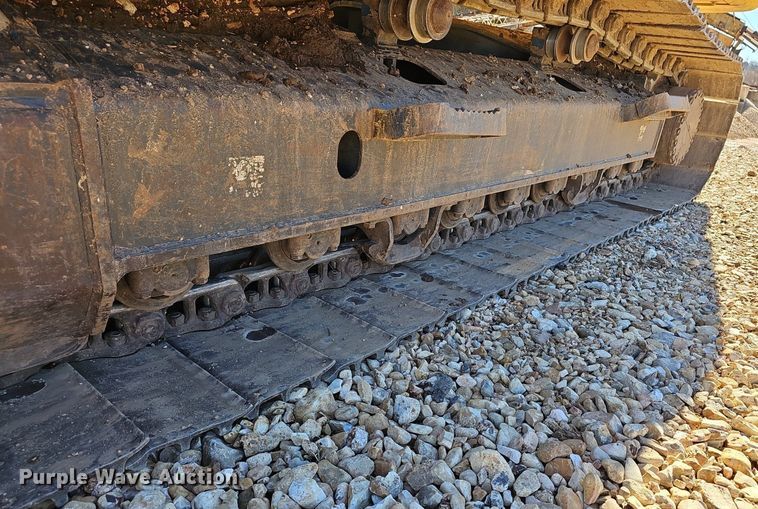 image for item NP9370 2019 Komatsu PC210LC-11 excavator