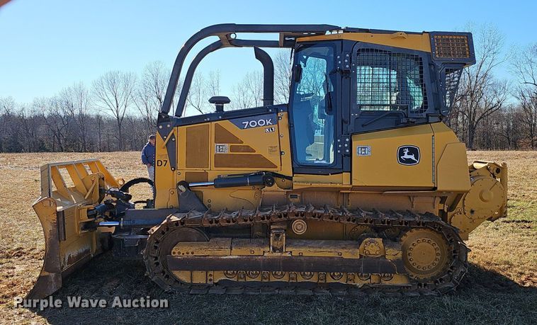 image for item NP9371 2013 John Deere 700K XLT dozer
