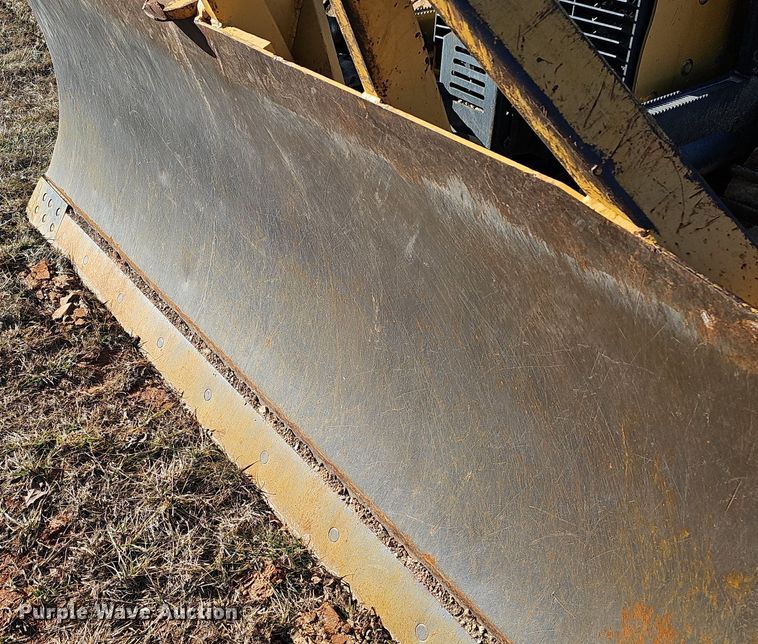 image for item NP9371 2013 John Deere 700K XLT dozer