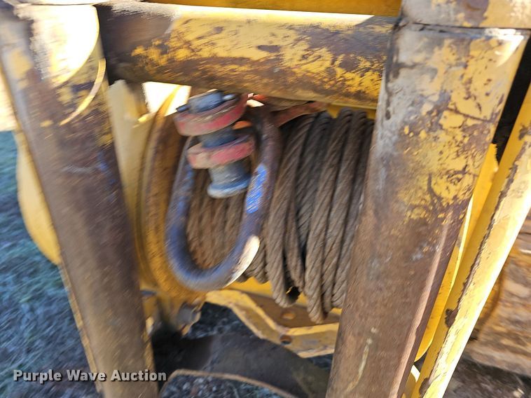 image for item NP9371 2013 John Deere 700K XLT dozer