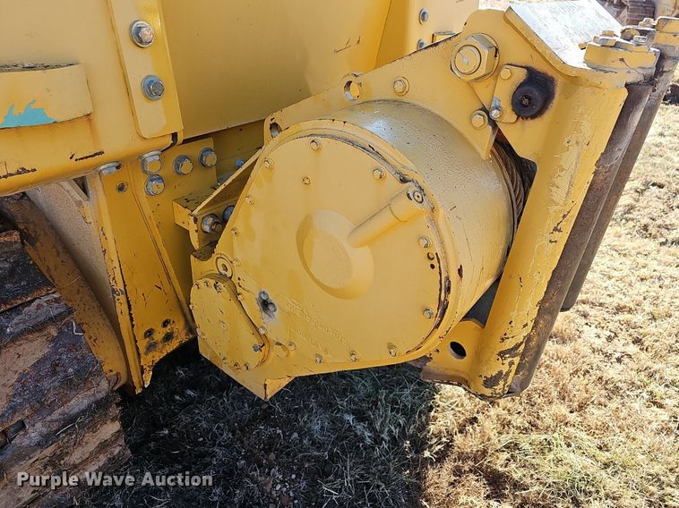 image for item NP9371 2013 John Deere 700K XLT dozer