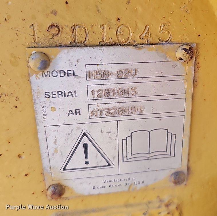 image for item NP9371 2013 John Deere 700K XLT dozer