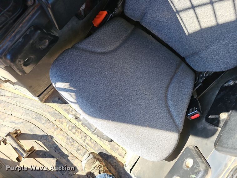 image for item NP9371 2013 John Deere 700K XLT dozer