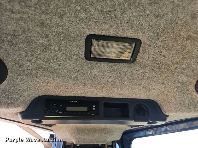 image for item NP9371 2013 John Deere 700K XLT dozer