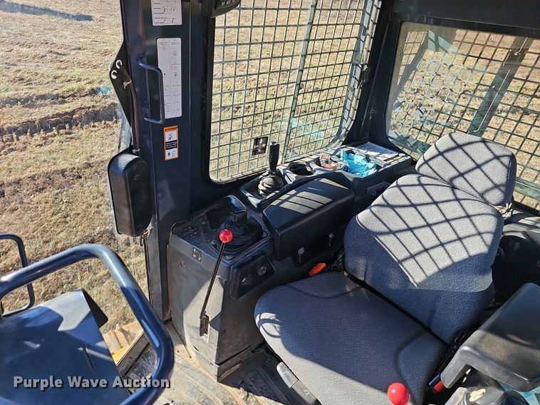 image for item NP9371 2013 John Deere 700K XLT dozer