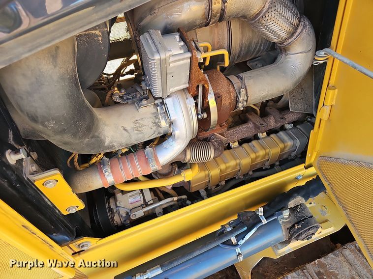 image for item NP9371 2013 John Deere 700K XLT dozer