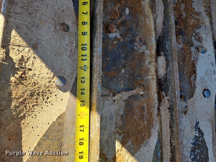 image for item NP9371 2013 John Deere 700K XLT dozer