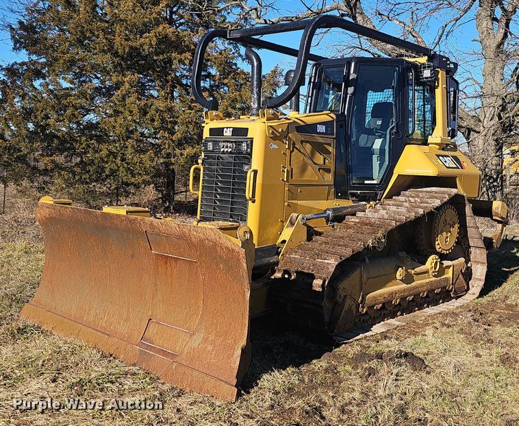 image for item NP9372 2014 Caterpillar D6N XL dozer