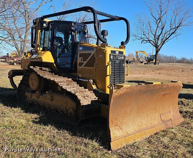 image for item NP9372 2014 Caterpillar D6N XL dozer