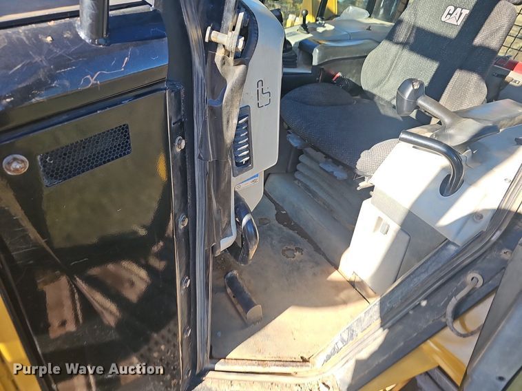 image for item NP9372 2014 Caterpillar D6N XL dozer