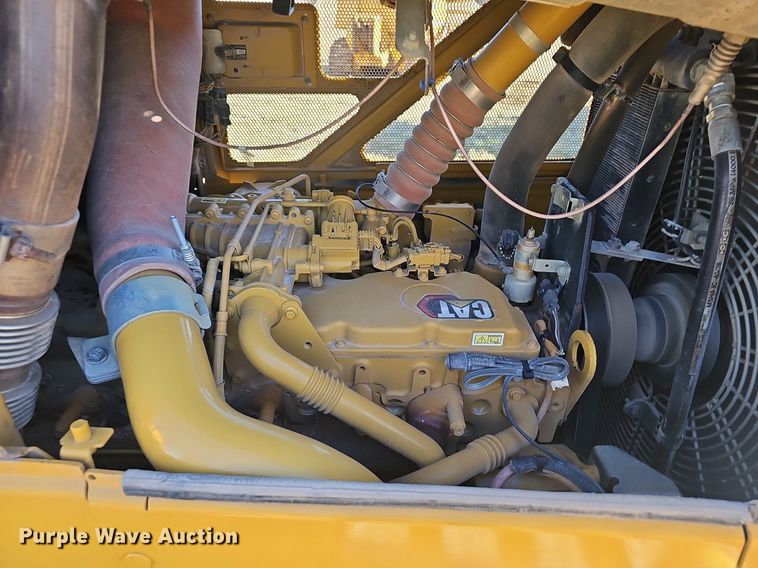 image for item NP9372 2014 Caterpillar D6N XL dozer