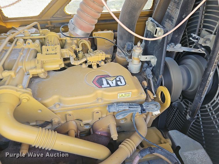 image for item NP9372 2014 Caterpillar D6N XL dozer