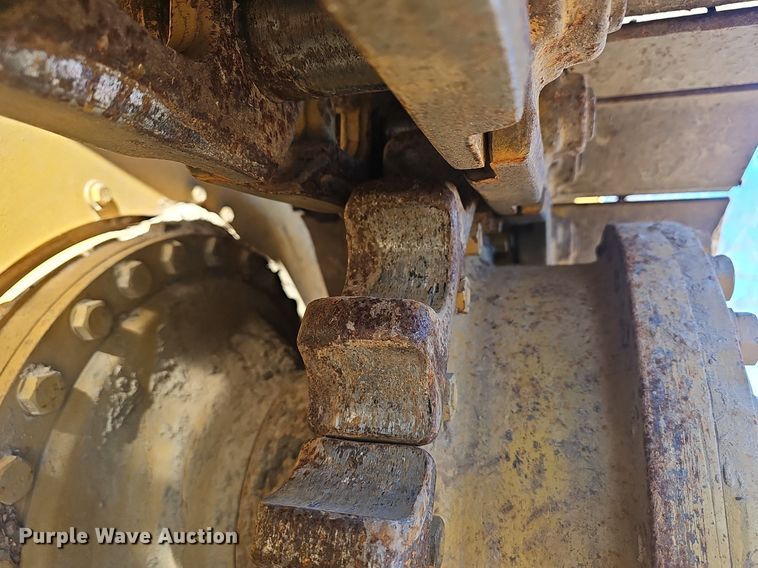 image for item NP9372 2014 Caterpillar D6N XL dozer