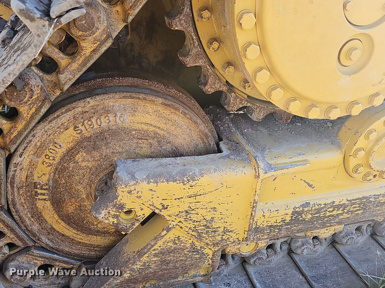 image for item NP9372 2014 Caterpillar D6N XL dozer