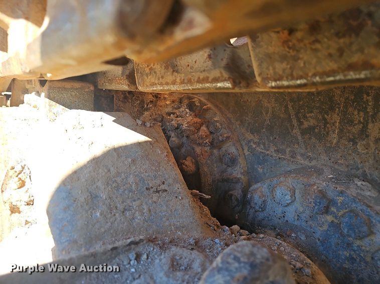 image for item NP9373 2002 Caterpillar 963C track loader